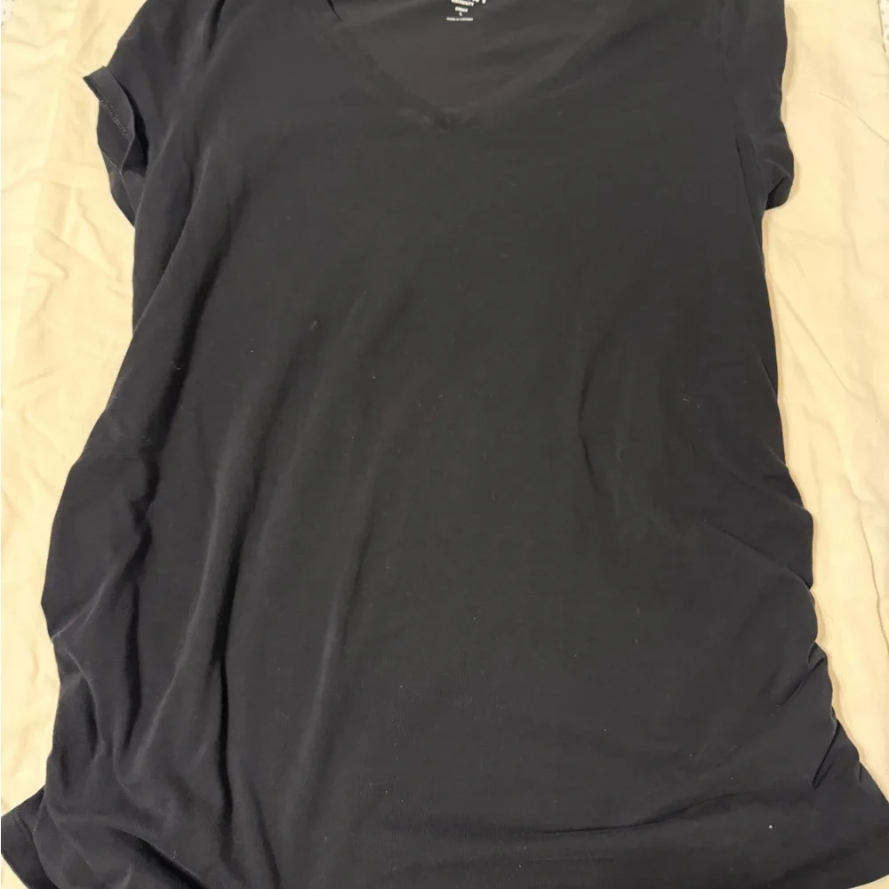 Old Navy Women's Maternity Black Short Sleeve Top - Picture 4 of 4